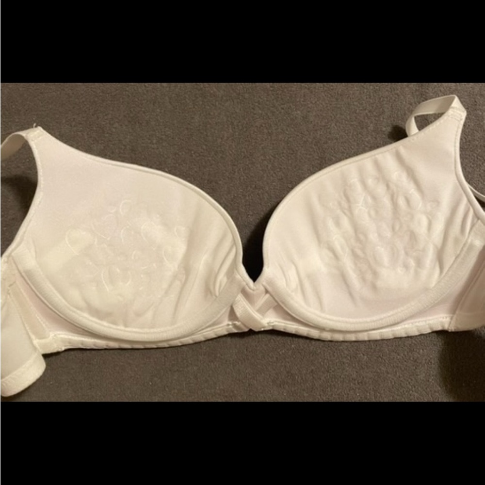 New - Upbra T-shirt bra - 32C White - Picture 2 of 4